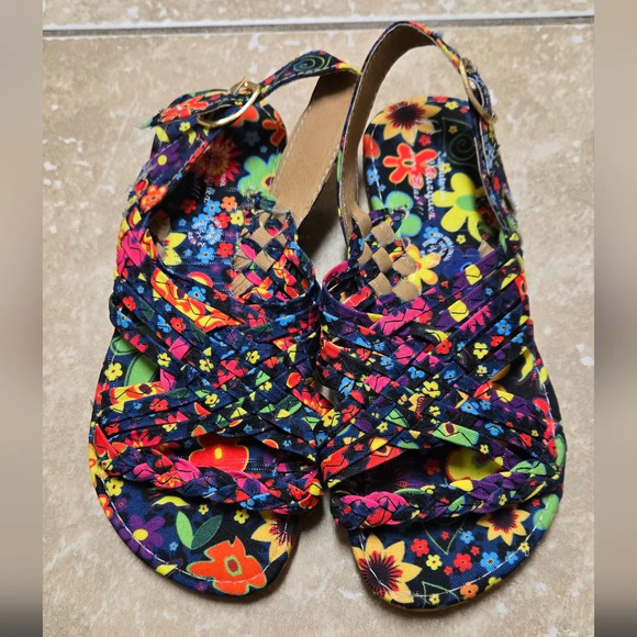 Mexican 🇲🇽 Guarache For Girls. Sz 2 - Picture 1 of 9